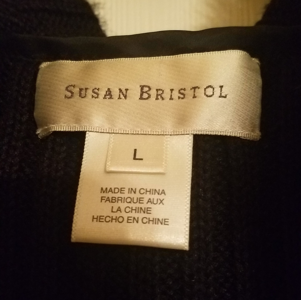 Susan Bristol Black Hooded Faux Fur  Sweater Vest - Picture 3 of 6